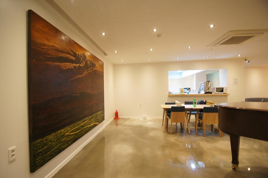 Nobunpang Guesthouse Чеджу Екстериор снимка